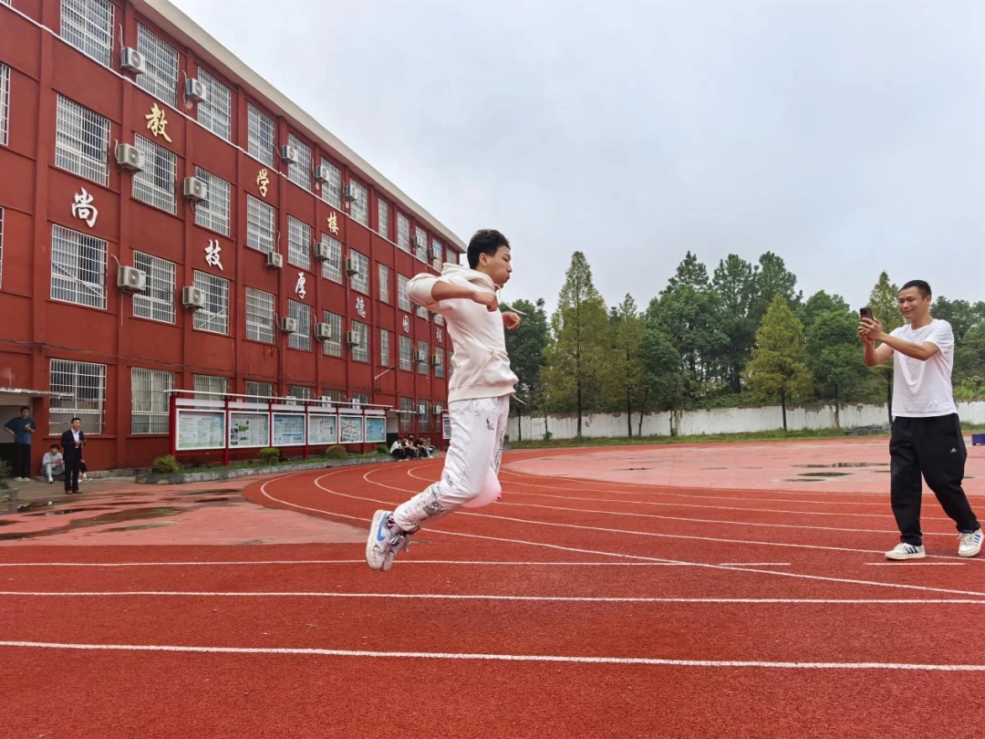 关于评价篮球训练的不足_2