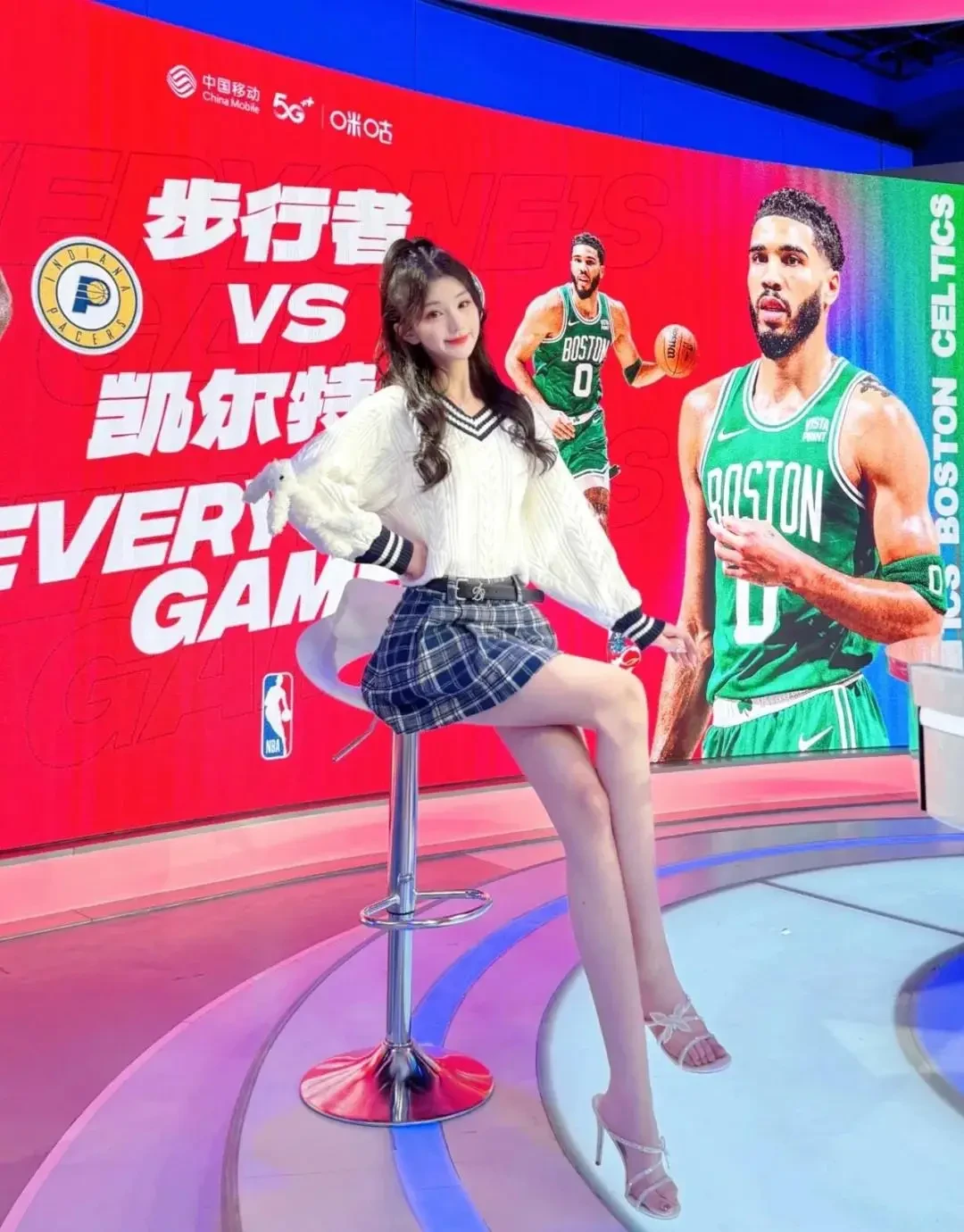 女性篮球运动员怎样从智能网获益